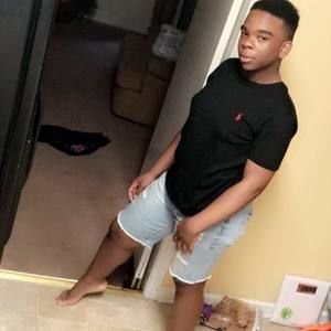 Meet your Posher, Devonne